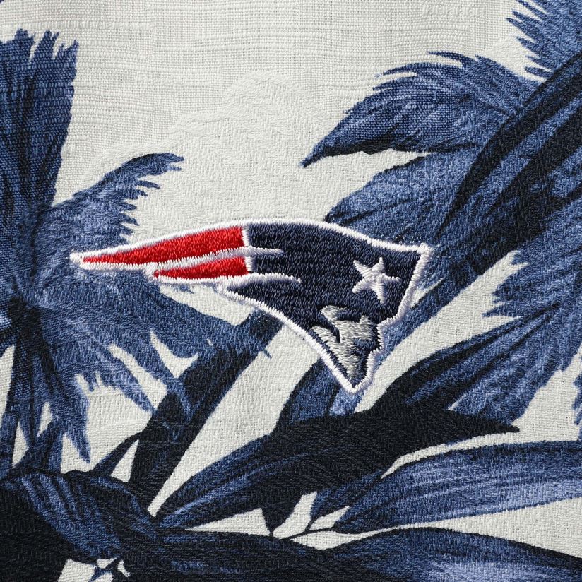 Tommy Bahama Navy Sport Harbor Island Hibiscus Camp Button-Up Shirt Men Patriots Jersey Clothing 6B6H8J1681