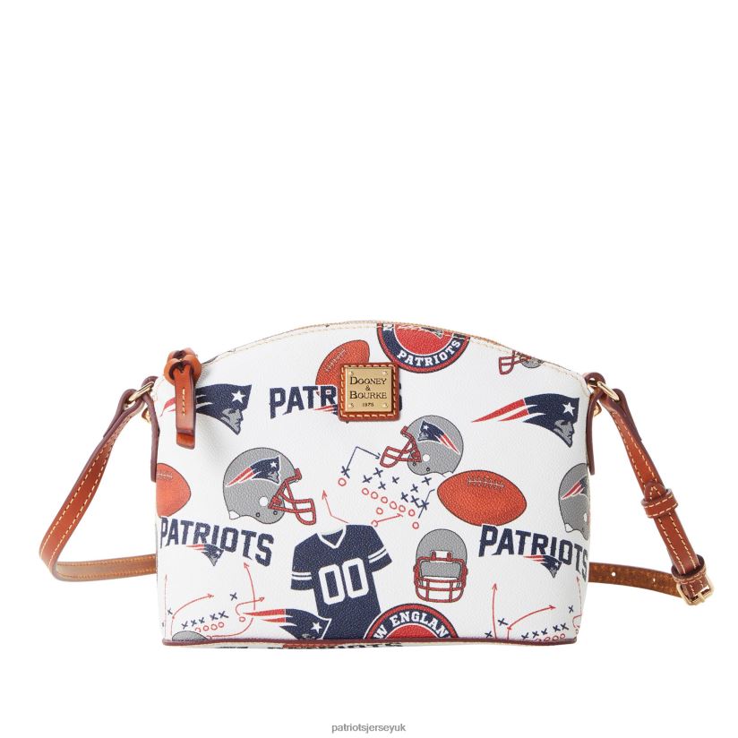 Dooney & Bourke Game Day Suki Crossbody Purse Women Patriots Jersey Accessories 6B6H8J2186