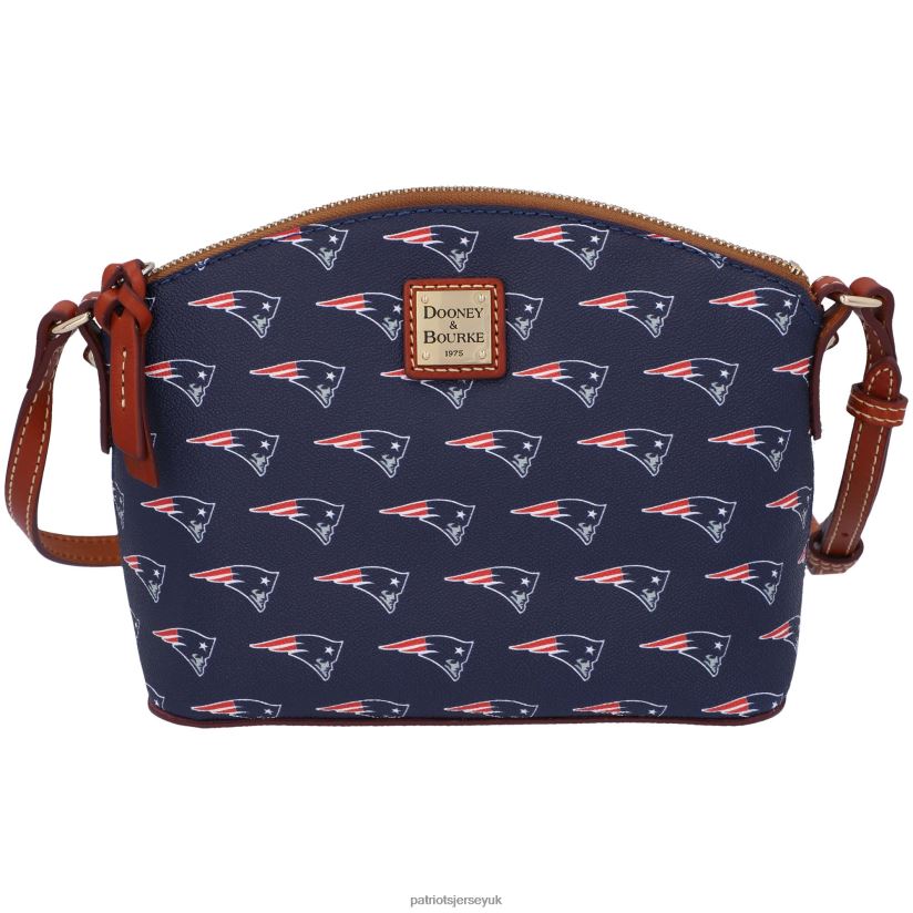 Dooney & Bourke Signature Suki Crossbody with Medium Wristlet Women Patriots Jersey Accessories 6B6H8J2154